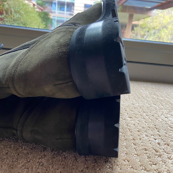 La Canadienne Cara Khaki suede combat boots - Picture 7 of 9